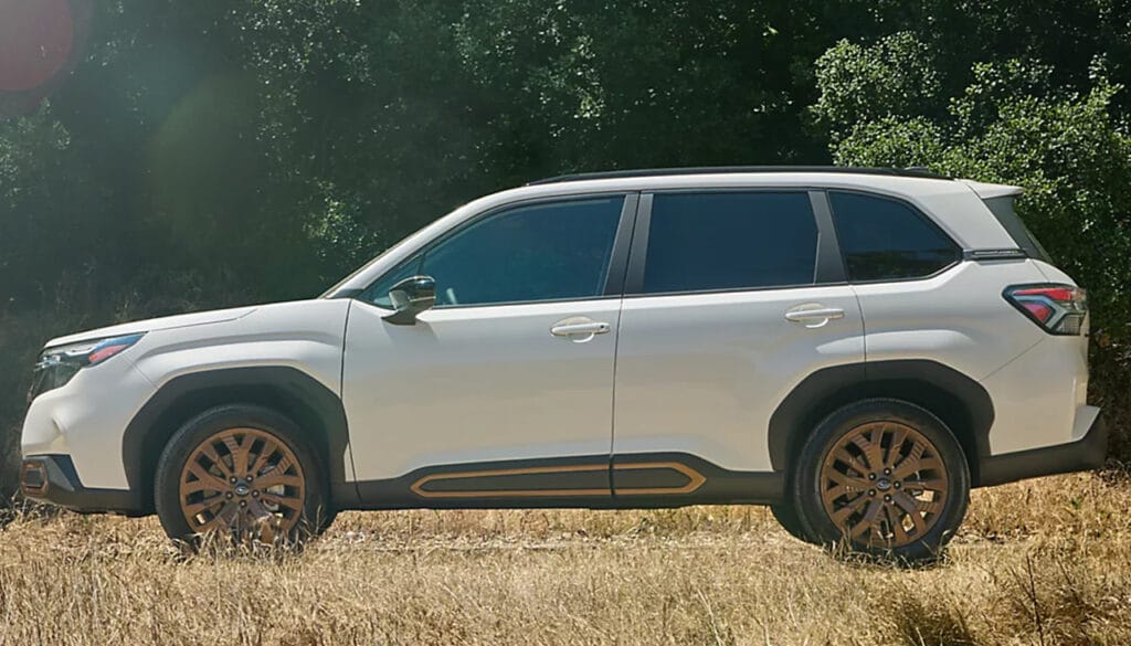 SUBARU 新型フォレスター2025