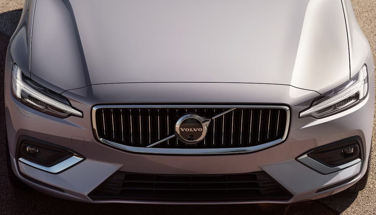 ボルボ v60 なぜ 安い