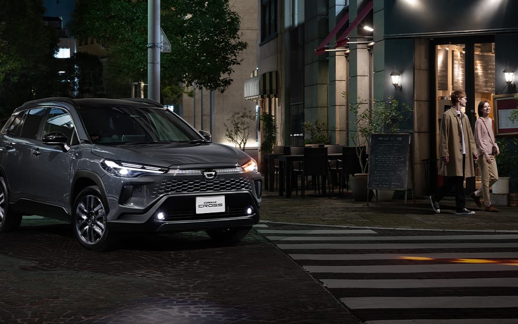 新型カローラ クロス