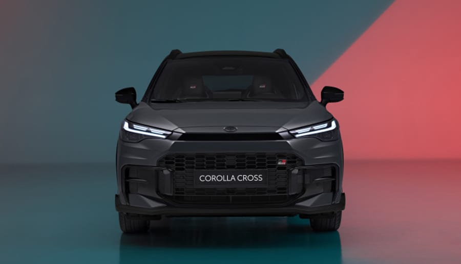 欧州 カローラクロス