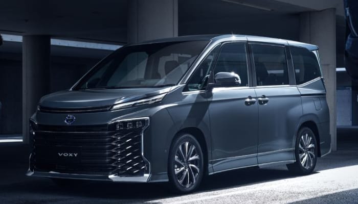 ヴォクシー 納期