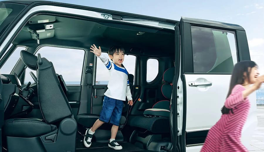 ダイハツタント新型