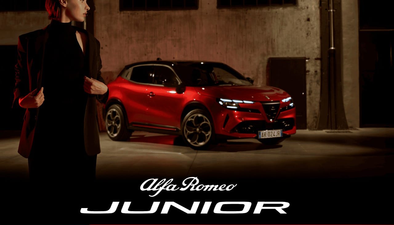 アルファロメオ ジュニア日本発売