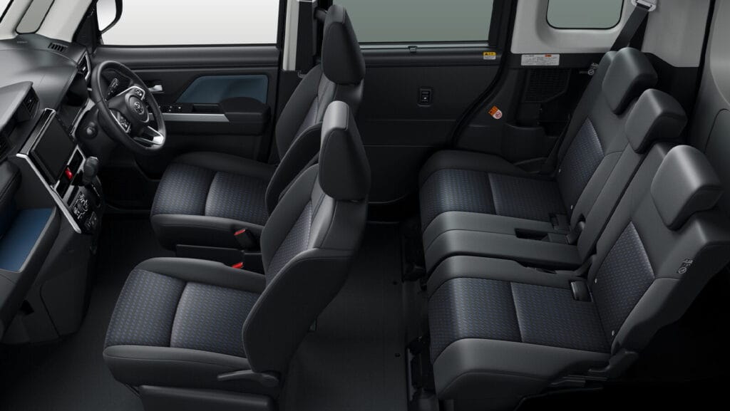 ルーミー　カスタムG内装