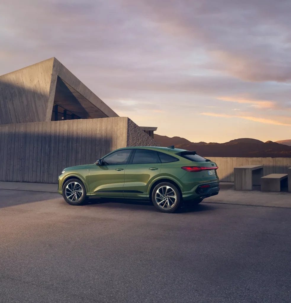 アウディQ5スポーツバック