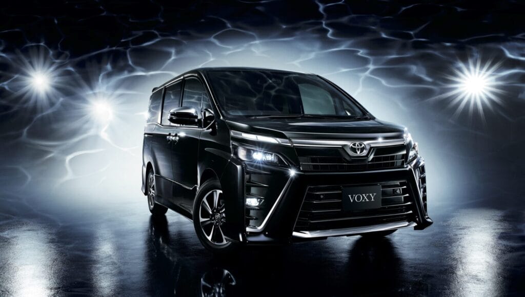 ヴォクシー煌(きらめき)