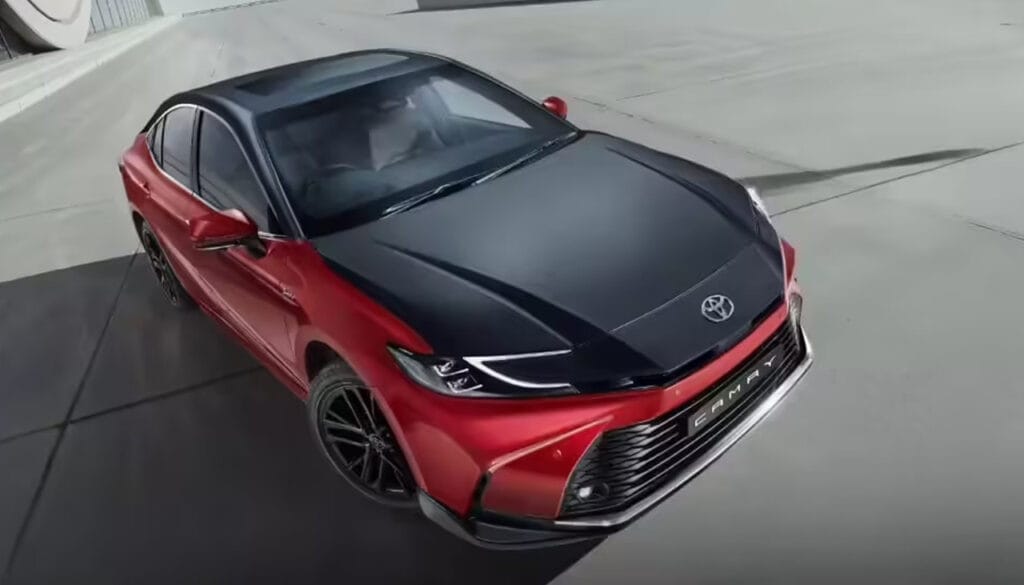 新型カムリ スプリントエディション