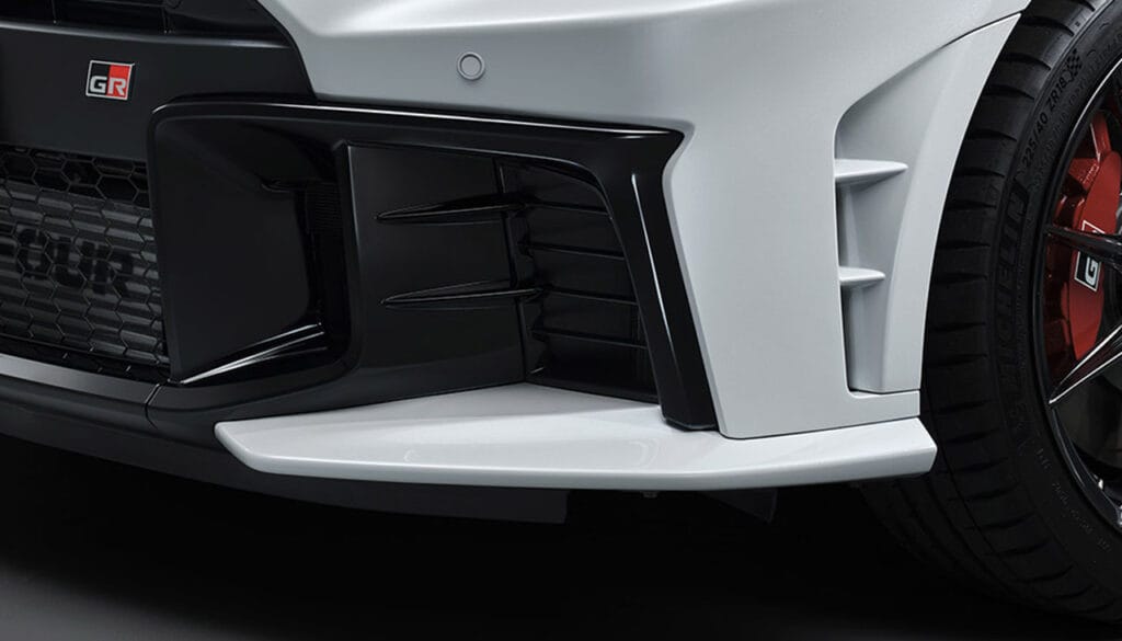 GRヤリスAero performance package