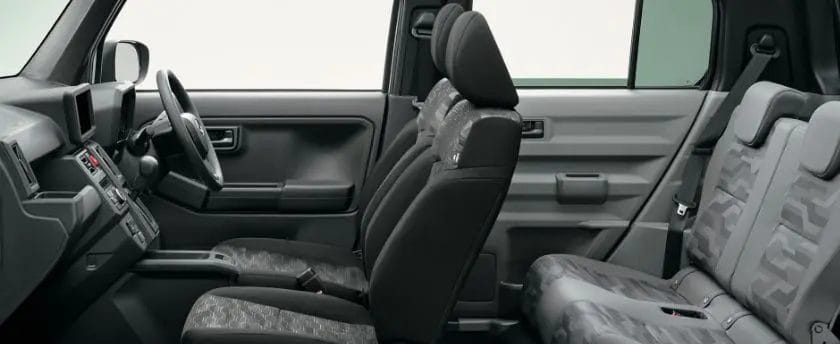 ダイハツ タフト