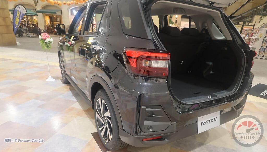 ライズ　撮影：© Premium Cars Life（トレッサ横浜オートモール）