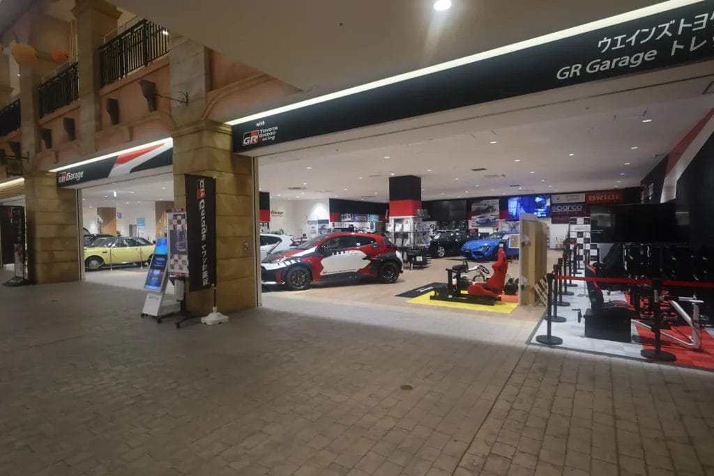 現地撮影：© Premium Cars Life（ウエインズトヨタ神奈川・トレッサ横浜オートモール）