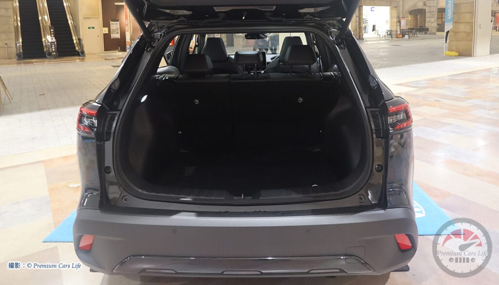 トヨタ カローラクロスHEV Zグレード現地撮影：© Premium Cars Life（ウエインズトヨタ神奈川・トレッサ横浜オートモール）