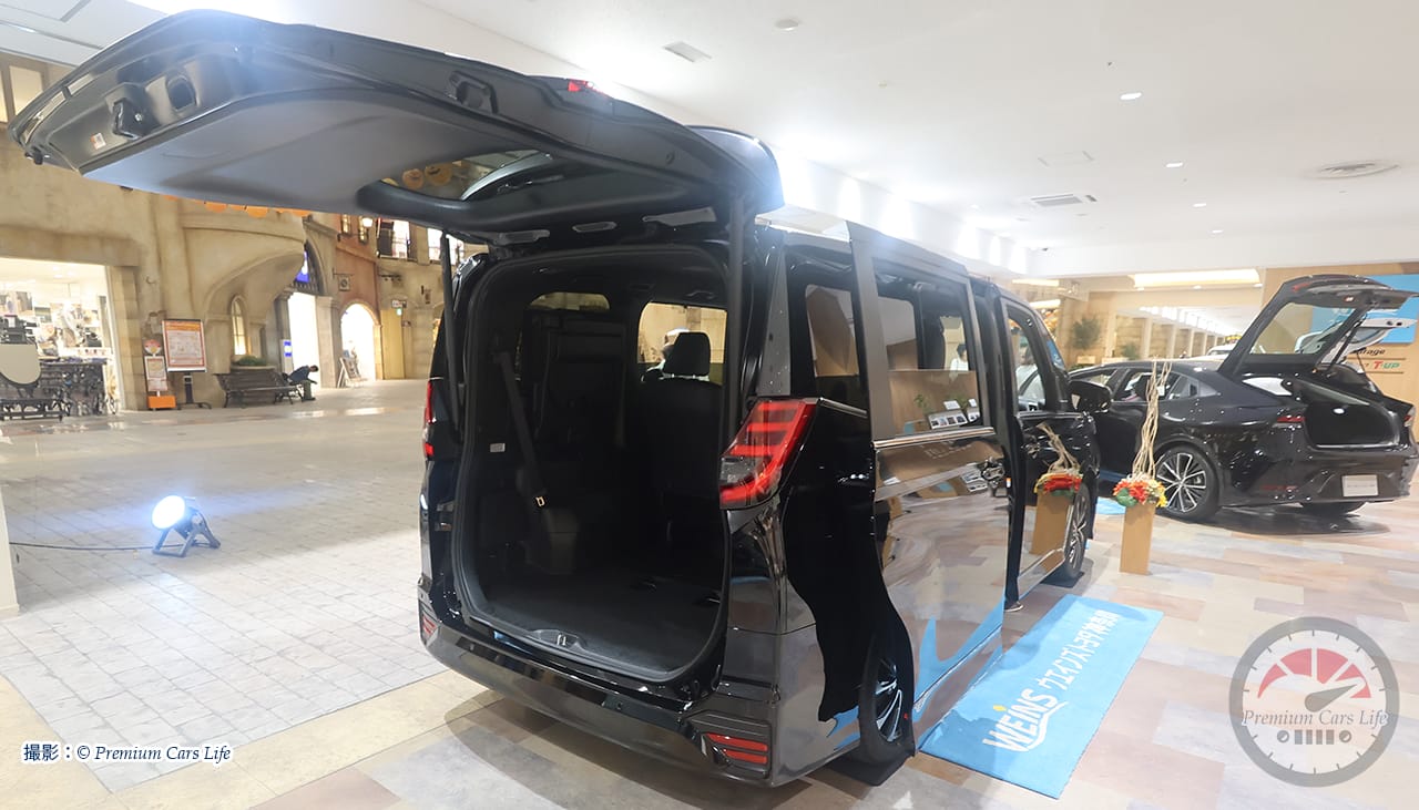 トヨタ ノア現地撮影:© Premium Cars Life(ウエインズトヨタ神奈川・トレッサ横浜オートモール)