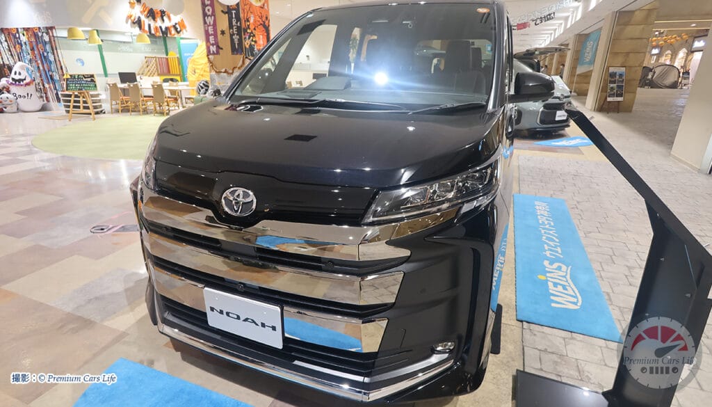 トヨタ ノア現地撮影：© Premium Cars Life（ウエインズトヨタ神奈川・トレッサ横浜オートモール）