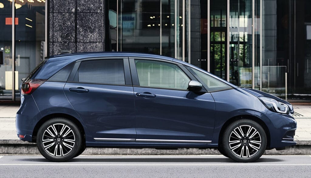 フィットハイブリッド