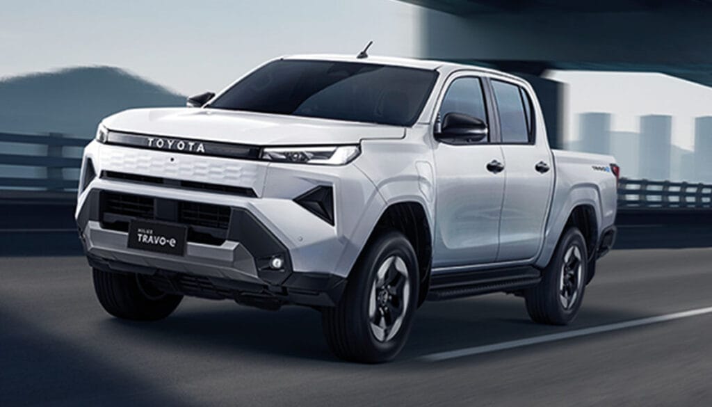 新型「ハイラックス」